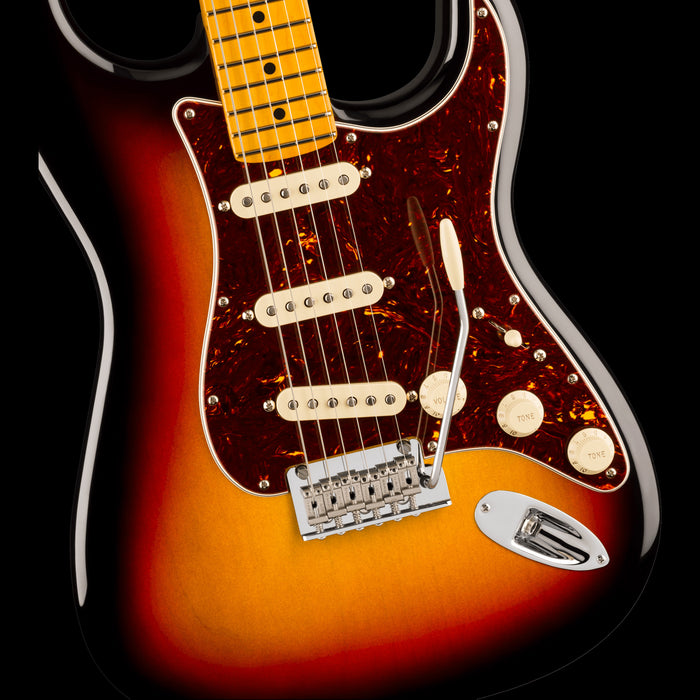 Fender American Professional Stratocaster Maple 3-Color Sunburst Front Body Detail 