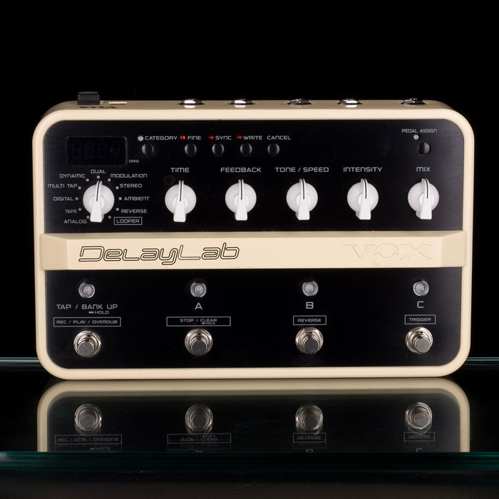 Used Vox DelayLab Delay Pedal