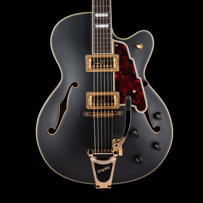 Pre-Owned D’Angelico Deluxe DLX-175 Hollow Body Matte Midnight With OHSC