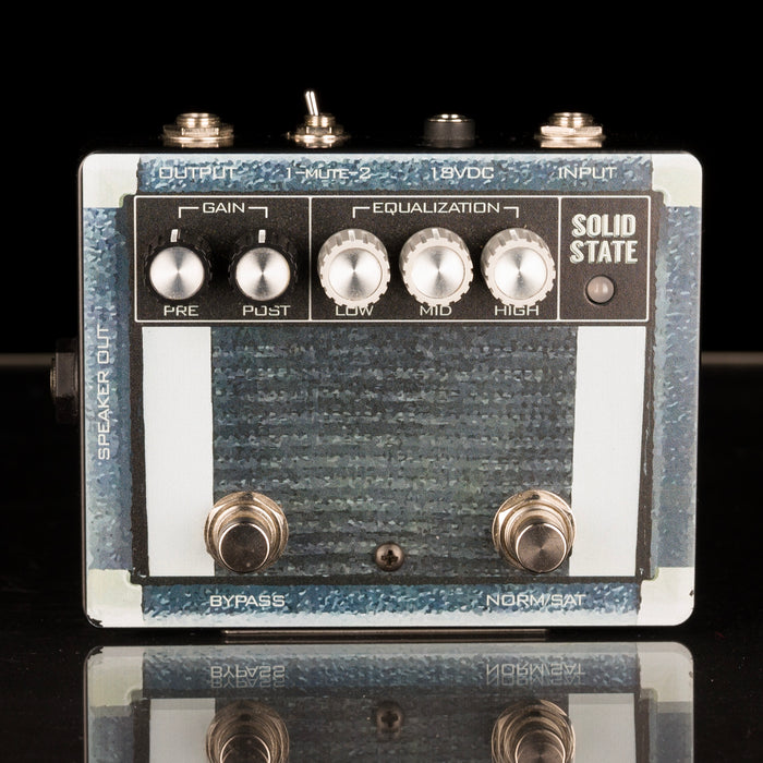 Used Acorn Amplifiers Solid State Preamp Amp with a Box