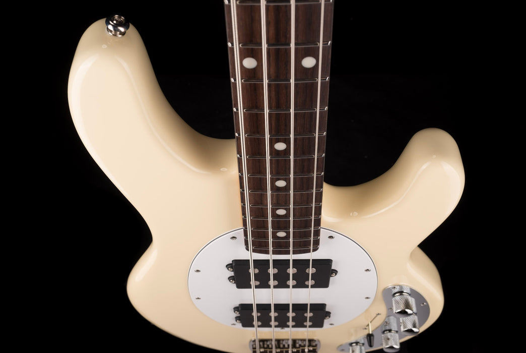 Ernie Ball Music Man Stingray HH Special Buttercream with Case
