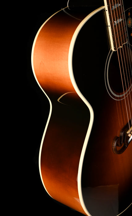vUsed 2019 Gibson SJ-200 Standard Vintage Sunburst Acoustic Guitar with OHSC