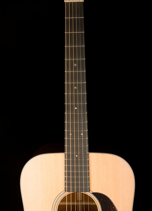 Martin D-18 Authentic 1937 Acoustic Guitar With Case