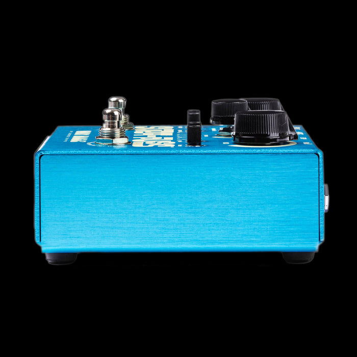Way Huge WHE707 Supa-Puss Analog Delay Pedal Right