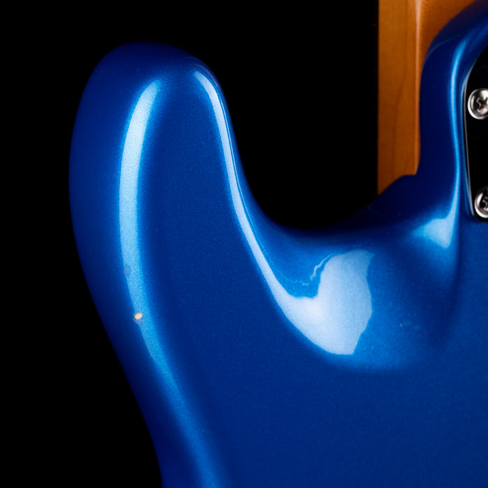 Fender American Ultra II Stratocaster Noble Blue With Case - Demo