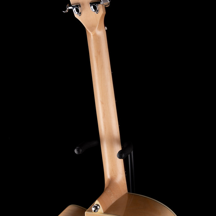 Alvarez Artist Series AJ80-CE Jumbo Acoustic-Electric Guitar Natural