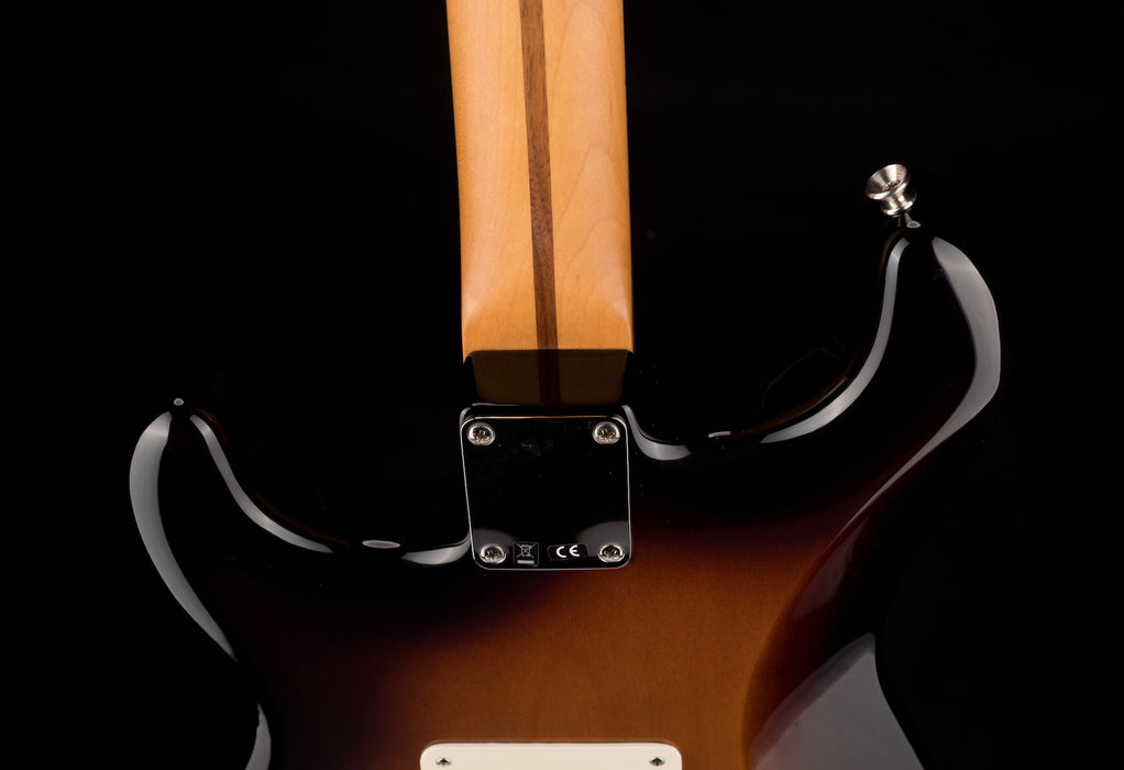 Fender Vintera 50's Modified Strat 2-Tone Sunburst With Gig Bag