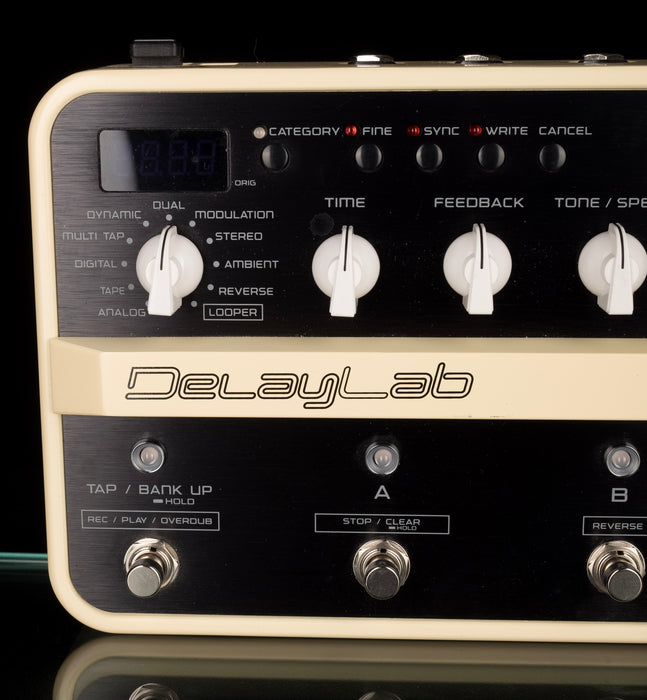 Used Vox DelayLab Delay Pedal