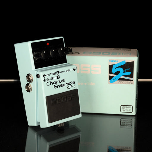 Used Boss CE-5 Chorus Pedal With Box - 3
