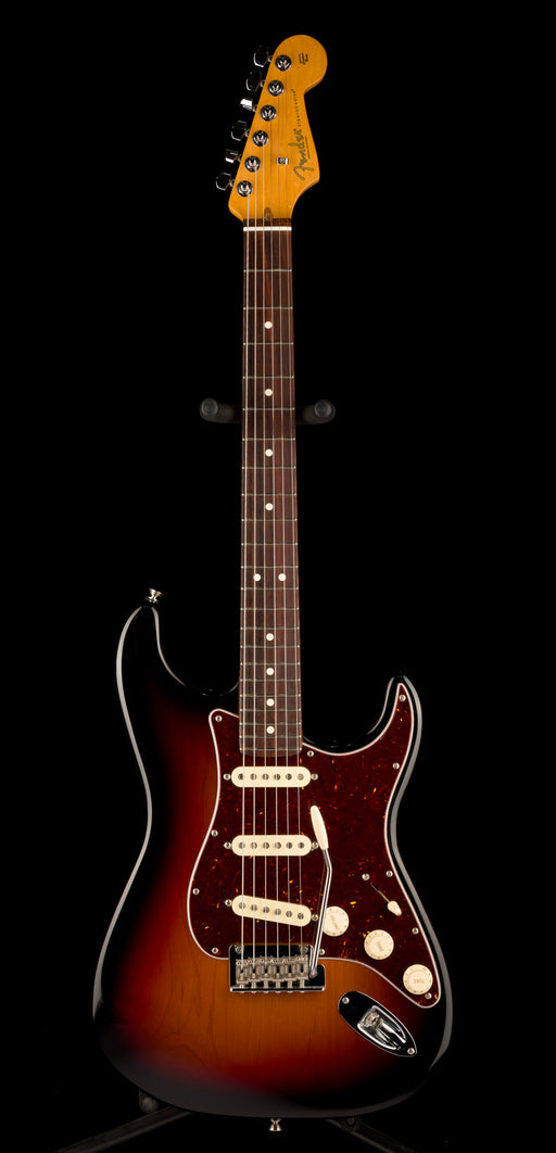 Used Fender American Professional II Stratocaster Rosewood Fingerboard 3-Color Sunburst