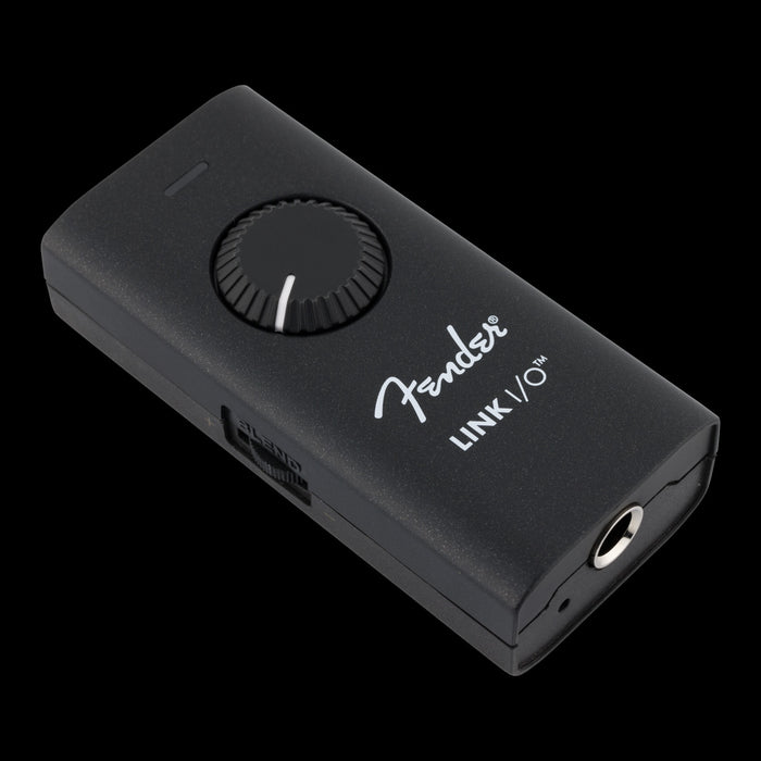 Fender Link I/O Audio Interface Detail Left Angle
