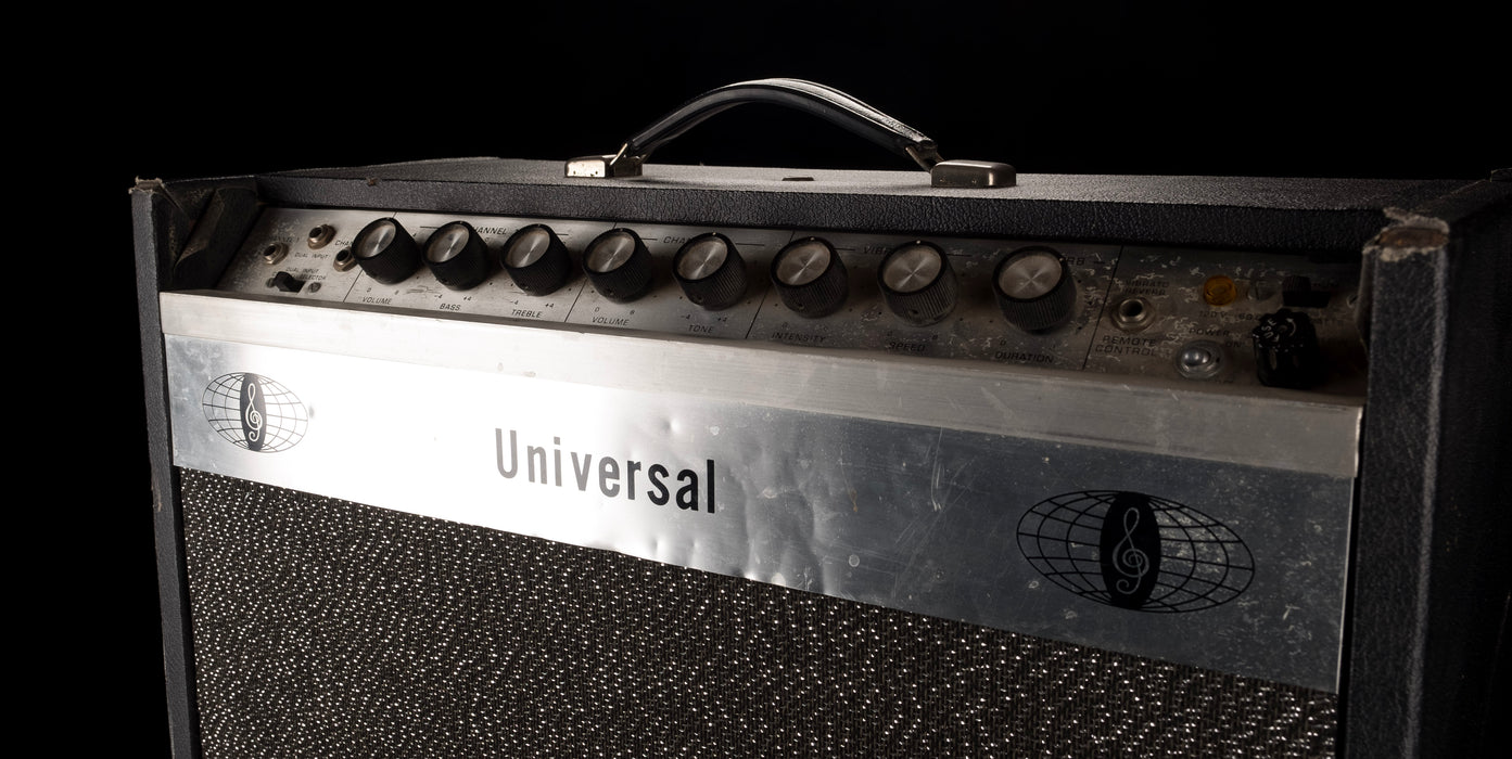 Vintage 1960s AGC Universal 15-Watt Tube Guitar Amp Combo