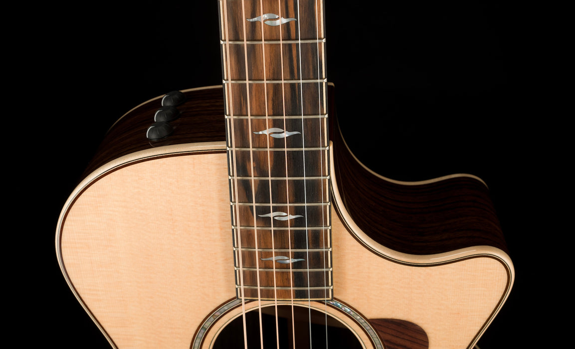 Taylor 812ce 12-Fret Acoustic Electric Guitar With Case