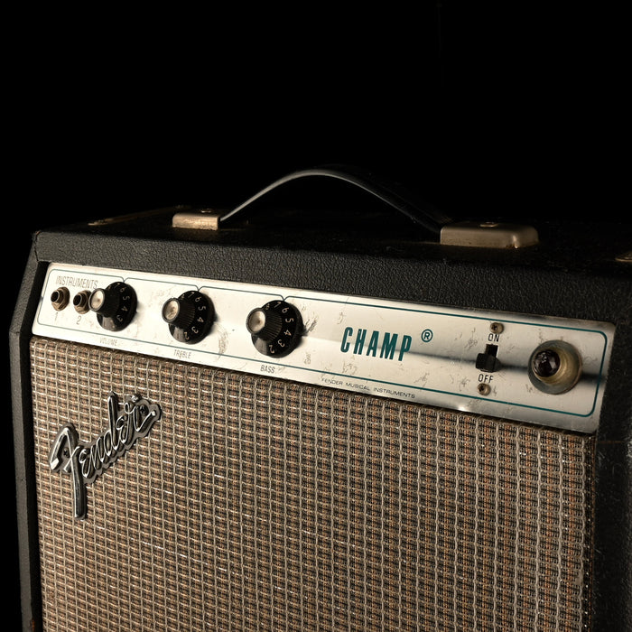 Vintage 1976 Fender Champ Guitar Amp Combo