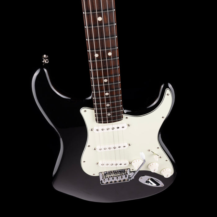 Pre Owned 2023 Fender Special Edition Player Stratocaster Roasted Maple Black With Gig Bag