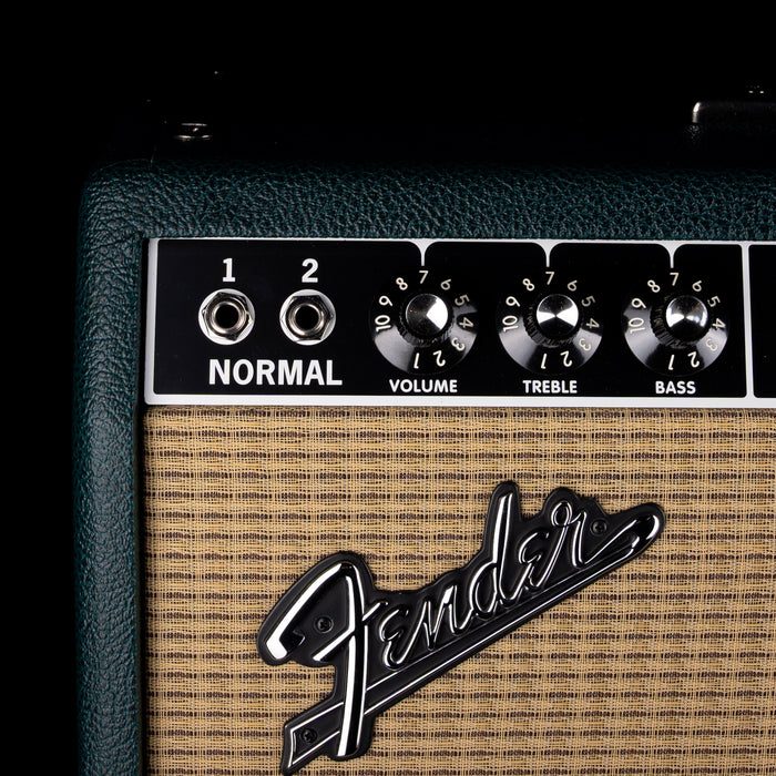Fender Limited Edition '65 Deluxe Reverb Guitar Amplifier British Racing Green