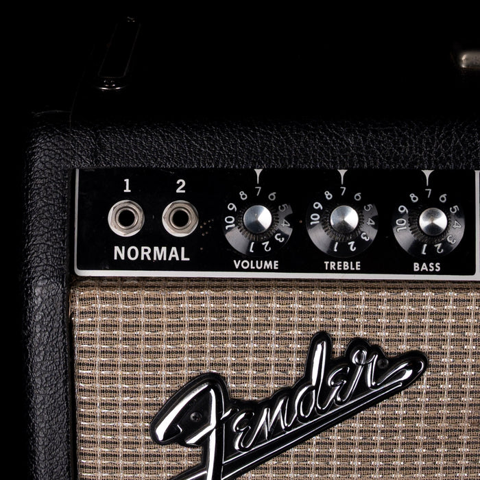 Vintage 1965 Fender Deluxe Reverb Guitar Amp With Footswtich and Cover