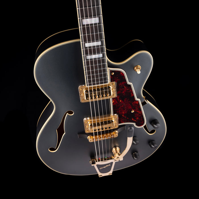 Pre-Owned D’Angelico Deluxe DLX-175 Hollow Body Matte Midnight With OHSC