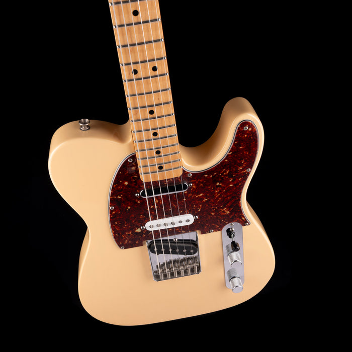 Pre-Owned 2006 Fender Deluxe Nashville Telecaster Honey Blonde With Gig Bag