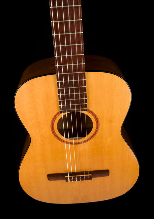 Used Goya G-10 Classical Guitar with Case