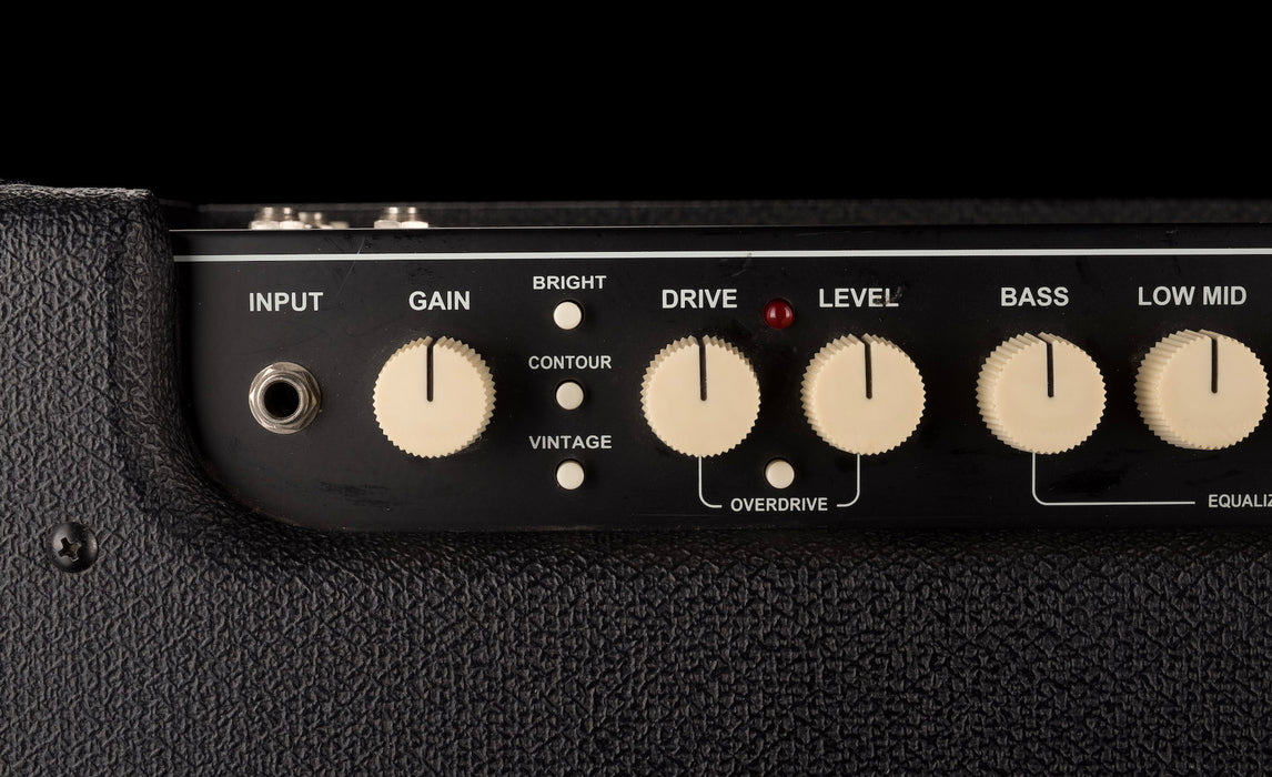 Used Fender Rumble 100 Bass Amp Combo