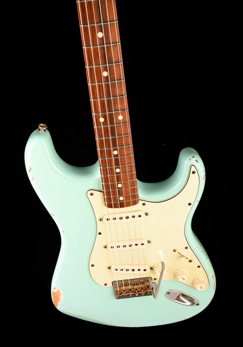 Pre Owned 2008 Fender Custom Shop 1960 Stratocaster Relic Daphne Blue With Case