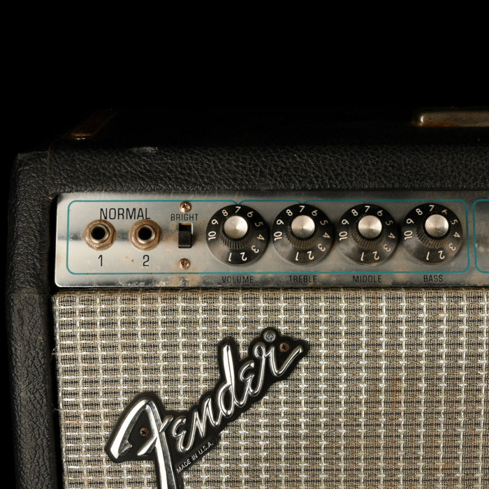 Pre Owned 1979 Fender Twin Reverb Guitar Amp Combo