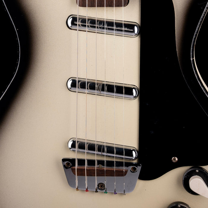 Vintage 1959 Silvertone U3 Model 1305 Sears Silverburst Electric Guitar