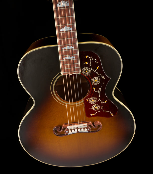 Gibson Custom Shop 1957 SJ-200 Vintage Sunburst with Case