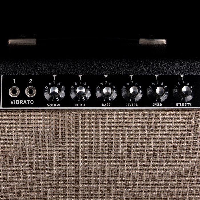 Vintage 1965 Fender Deluxe Reverb Guitar Amp With Footswtich and Cover