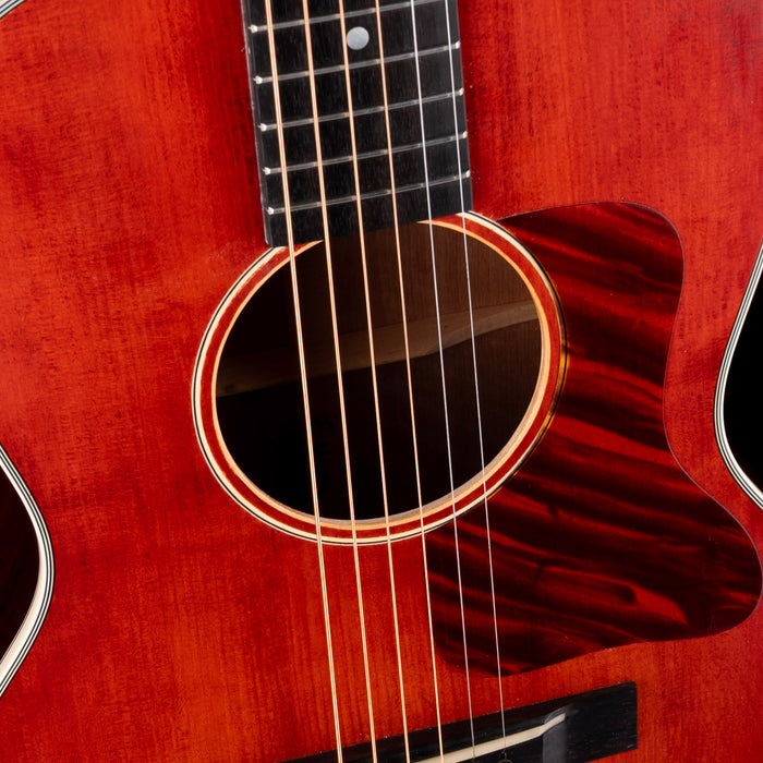Pre-Owned Eastman E10OOSS/V Antique Varnish Acoustic Guitar With OHSC