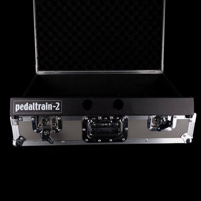 Used Pedaltrain Classic 2 TC Pedalboard with Voodoo Lab 4x4 Power Supply and Tour Case