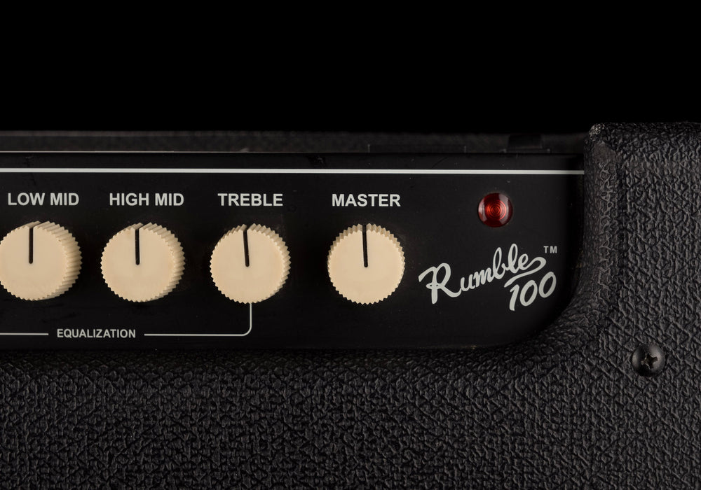 Used Fender Rumble 100 Bass Amp Combo