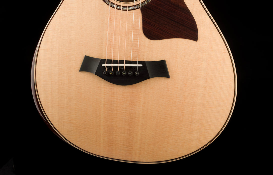 Taylor 812ce 12-Fret Acoustic Electric Guitar With Case