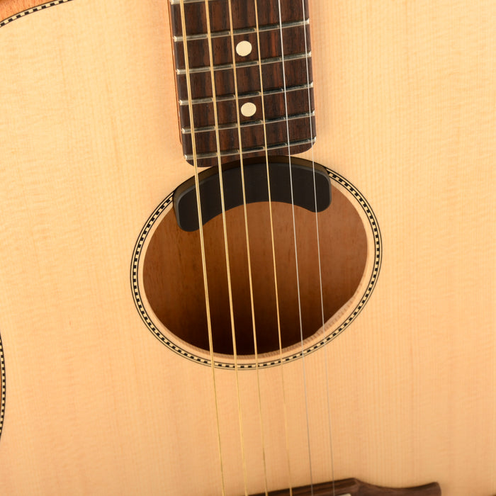 Pre Owned Fender Highway Series Dreadnought Rosewood Fingerboard Natural With Gig Bag