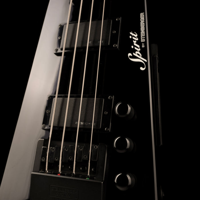Pre Owned Spirit by Steinberger XT-2 Standard Bass Guitar Black with Gig Bag