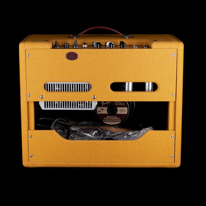 Pre Owned 2024 Fender '57 Custom Deluxe Tweed Reissue Guitar Amp Combo With Cover