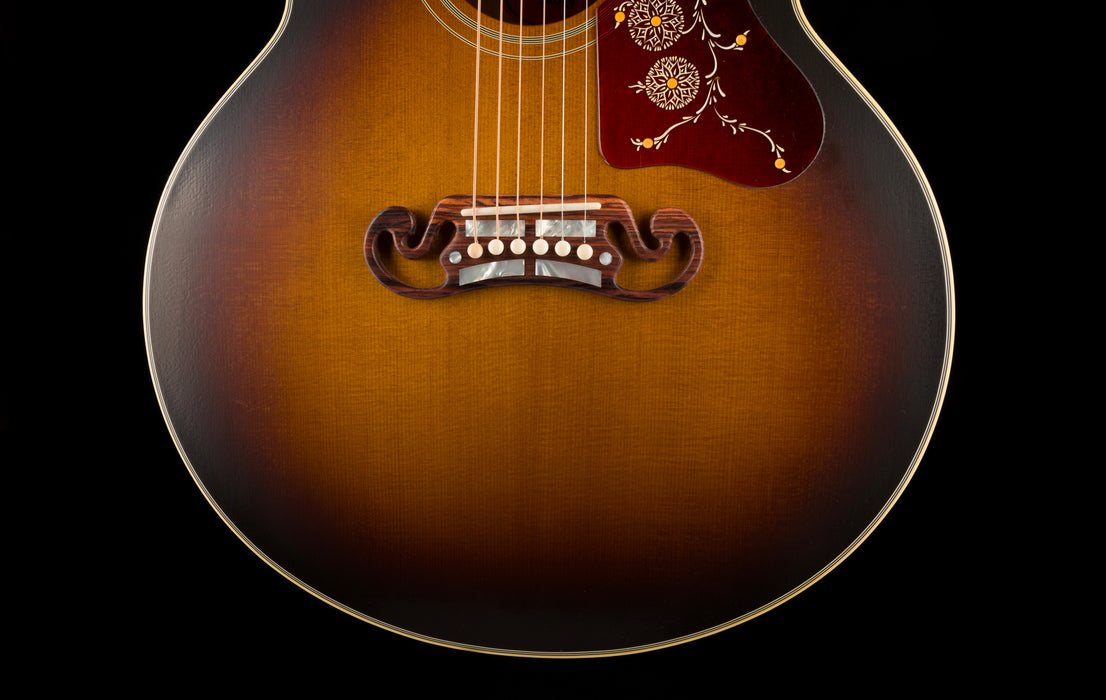 Gibson Custom Shop 1957 SJ-200 Vintage Sunburst with Case