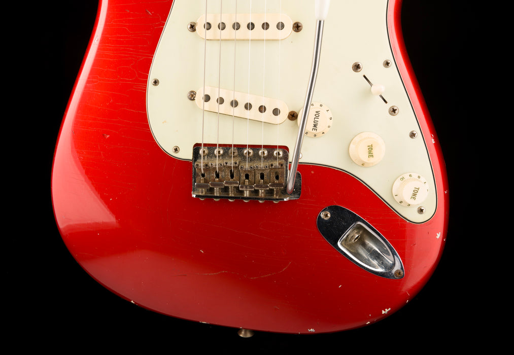 Vintage 1961/1963 Fender Stratocaster Candy Apple Red Electric Guitar With OHSC