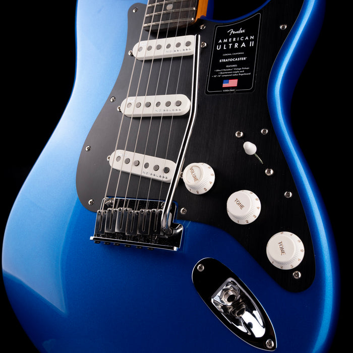 Fender American Ultra II Stratocaster Noble Blue With Case - Demo