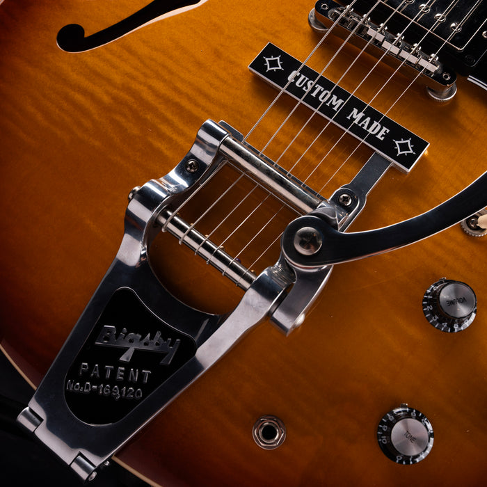Pre-Owned 2022 Gibson ES-335 Figured Iced Tea with OHSC