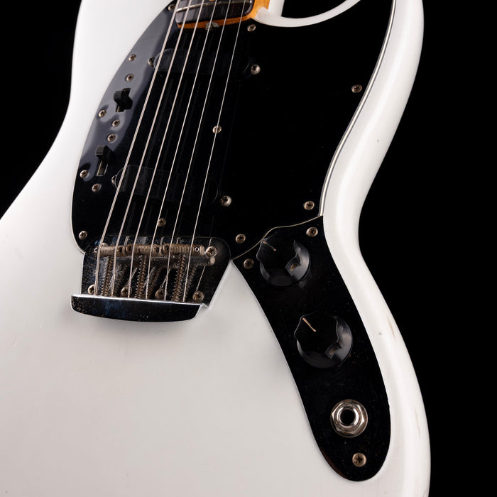 Pre-Owned Vintage 1965 Fender Duo-Sonic II White with OHSC