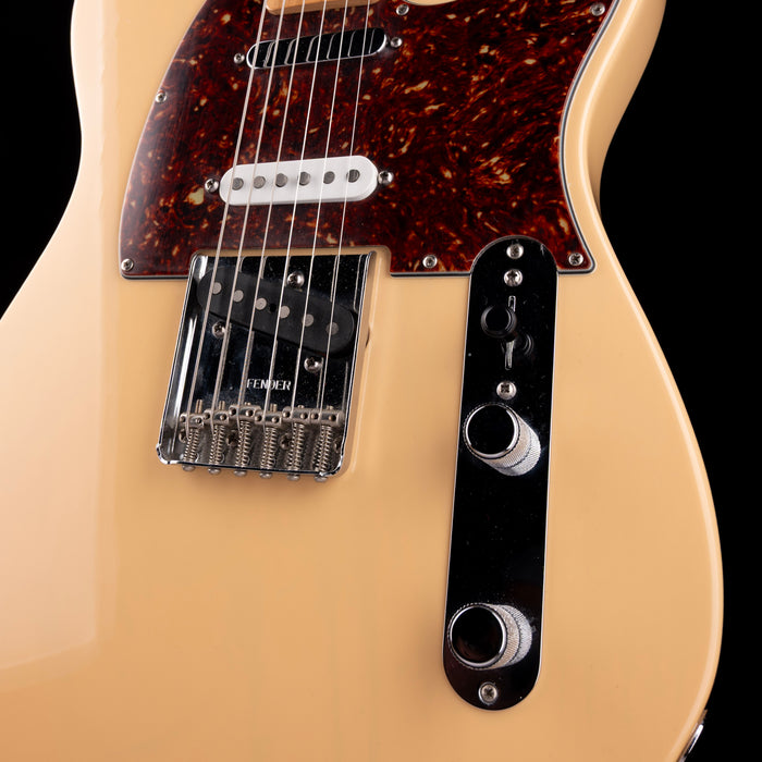Pre-Owned 2006 Fender Deluxe Nashville Telecaster Honey Blonde With Gig Bag