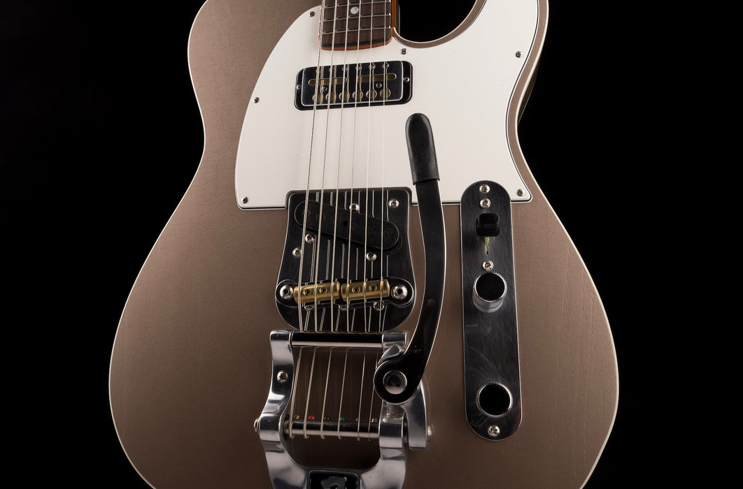 Fender Custom Shop Masterbuilt Paul Waller Baritone Telecaster Custom Deluxe Closet Classic Shoreline Gold