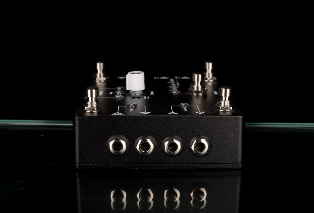 Used EarthQuaker Devices Swiss Things PedalBoard Reconciler with Box