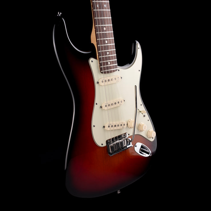 Pre Owned 2011 Fender Deluxe Stratocaster Sunburst With Case