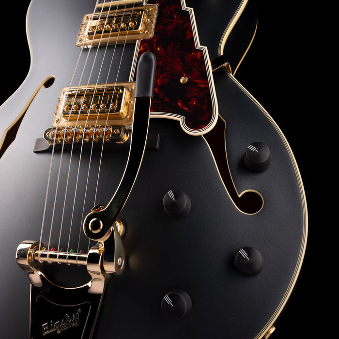 Pre-Owned D’Angelico Deluxe DLX-175 Hollow Body Matte Midnight With OHSC