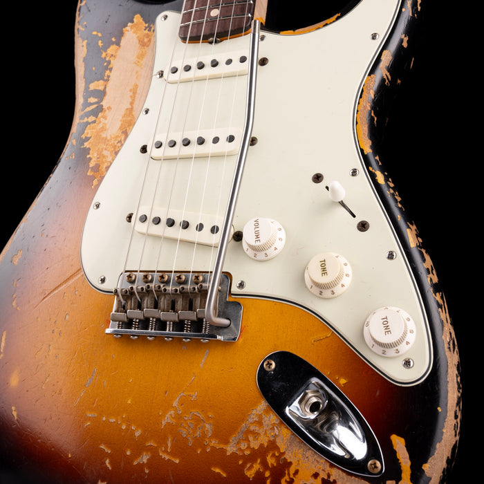 Pre-Owned 2022 Fender Custom Shop Masterbuilt Vincent Van Trigt Mike McCready 1960 Stratocaster 3-Tone Sunburst With OHSC