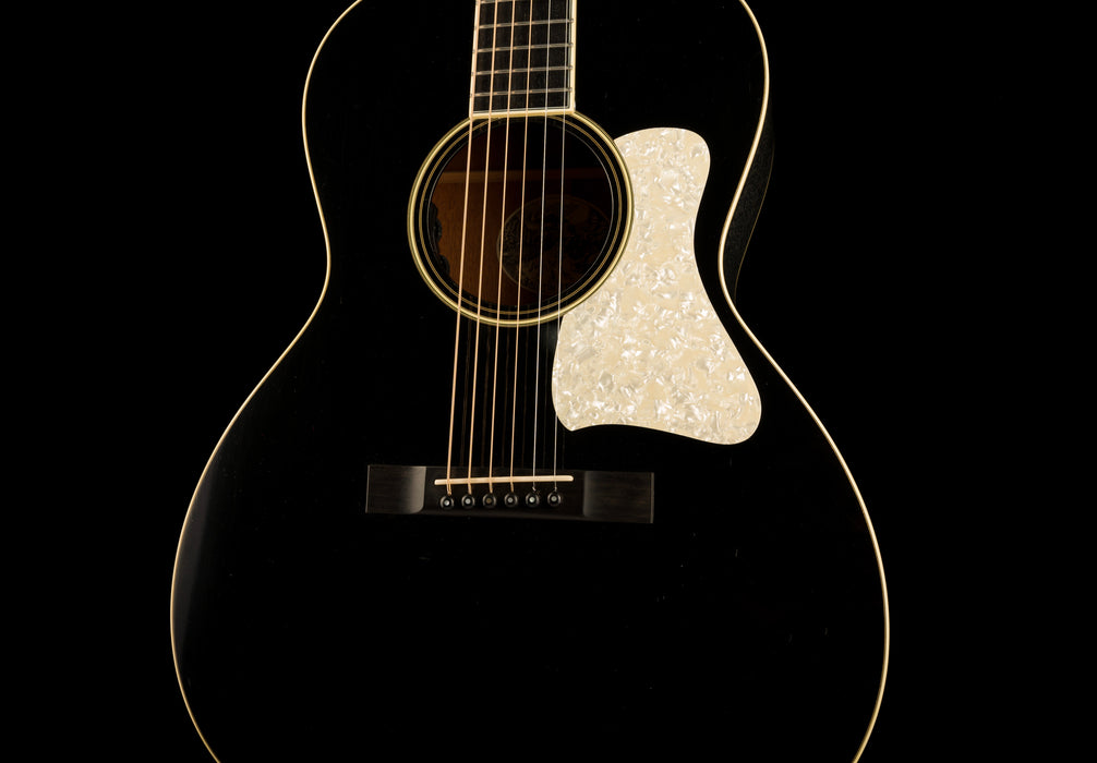 Pre Owned Collings Custom C10 Deluxe Doghair with Case