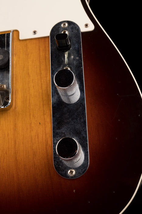 Pre Owned Fender Custom Shop 1959 Esquire Sunburst With OHSC